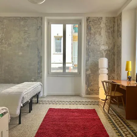 Stylish Terrace Apartment: Historic Centre Haven La Spezia
