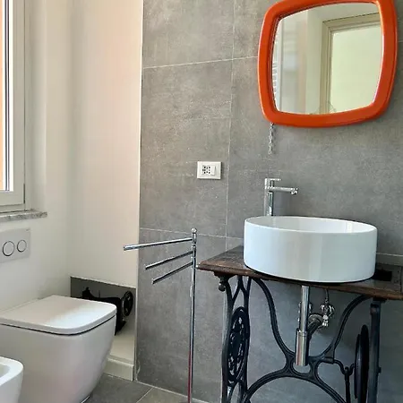 Stylish Terrace Apartment: Historic Centre Haven Apartment